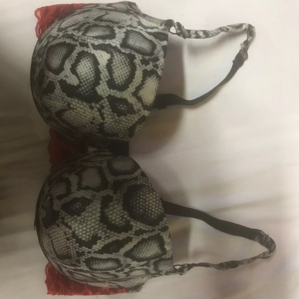 Cacique bra like new